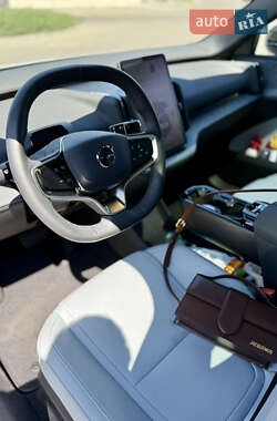 Внедорожник / Кроссовер Volvo EX30 2024 в 