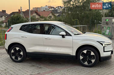 Внедорожник / Кроссовер Volvo EX30 2024 в 