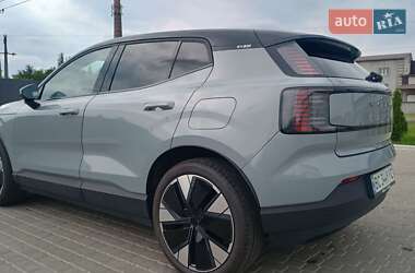 Внедорожник / Кроссовер Volvo EX30 2024 в 