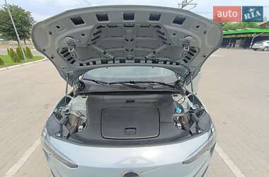 Внедорожник / Кроссовер Volvo EX30 2024 в 