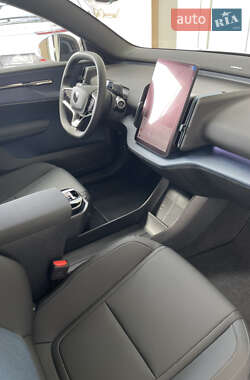 Внедорожник / Кроссовер Volvo EX30 2023 в 