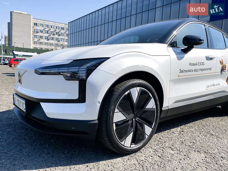 Позашляховик / Кросовер Volvo EX30 2024 в Дніпрі
