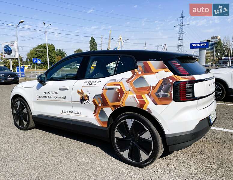 Позашляховик / Кросовер Volvo EX30 2024 в Дніпрі