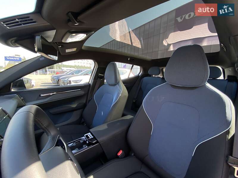 Позашляховик / Кросовер Volvo EX30 2024 в Дніпрі