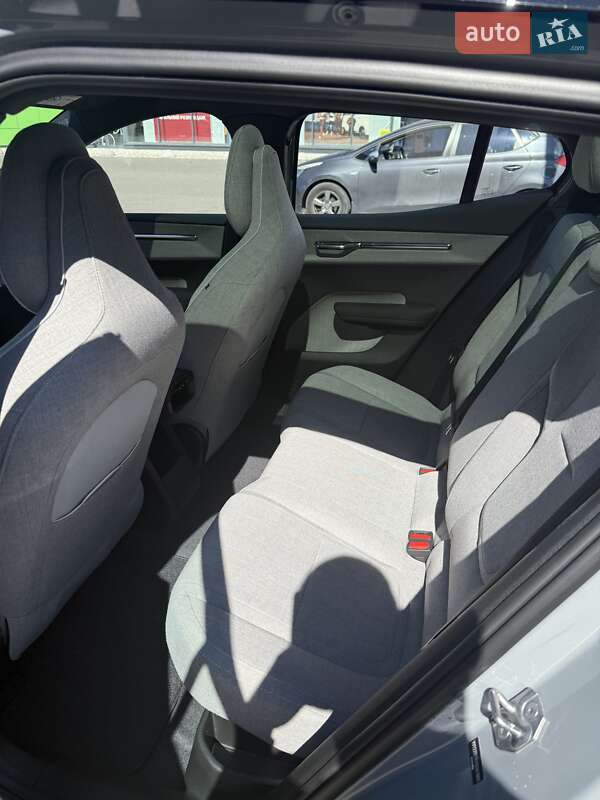Внедорожник / Кроссовер Volvo EX30 2025 в Киеве фото 12 Внедорожник / Кроссовер Volvo EX30 2025 в Киеве