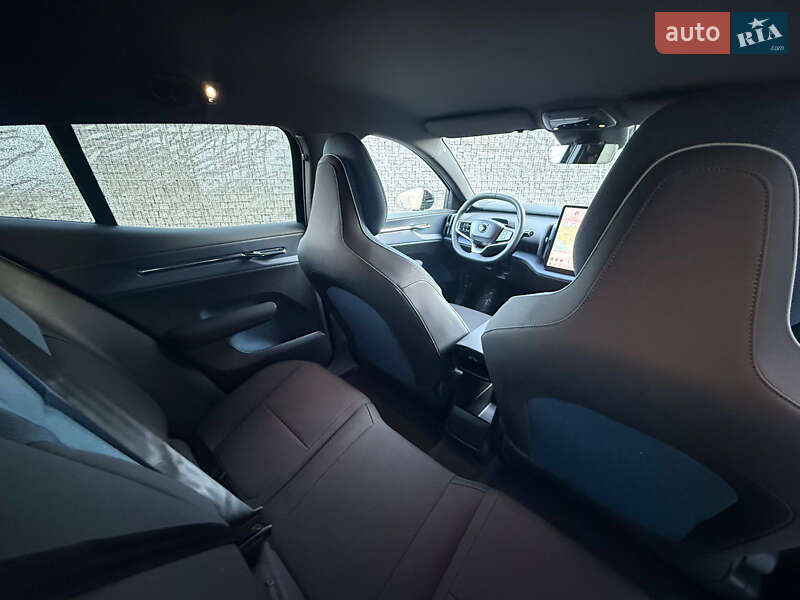 Внедорожник / Кроссовер Volvo EX30 2024 в Луцке фото 18 Внедорожник / Кроссовер Volvo EX30 2024 в Луцке