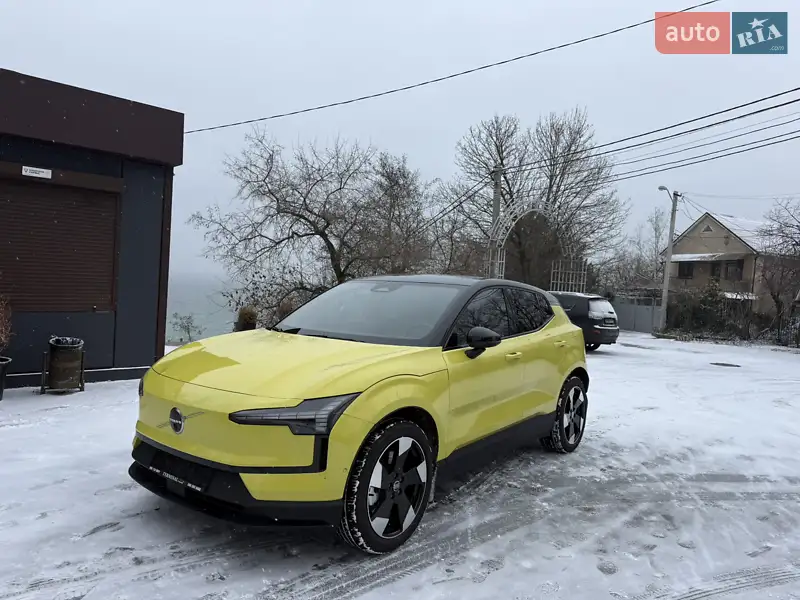Volvo EX30 2024
