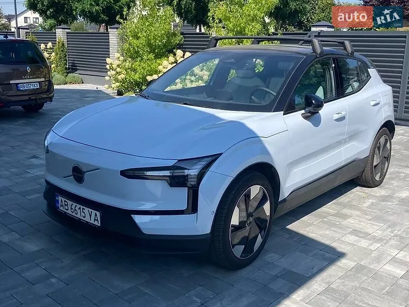Volvo EX30 2024