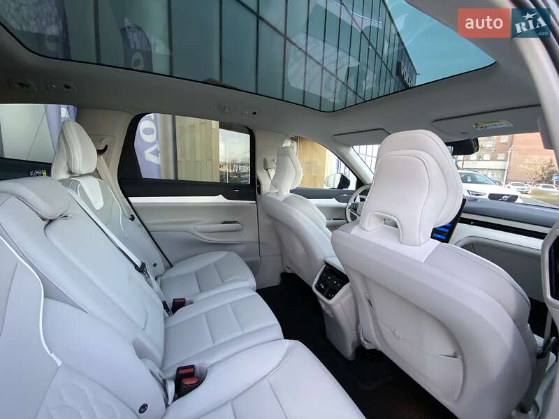 Позашляховик / Кросовер Volvo EX90 2025 в Дніпрі фото 28 Позашляховик / Кросовер Volvo EX90 2025 в Дніпрі