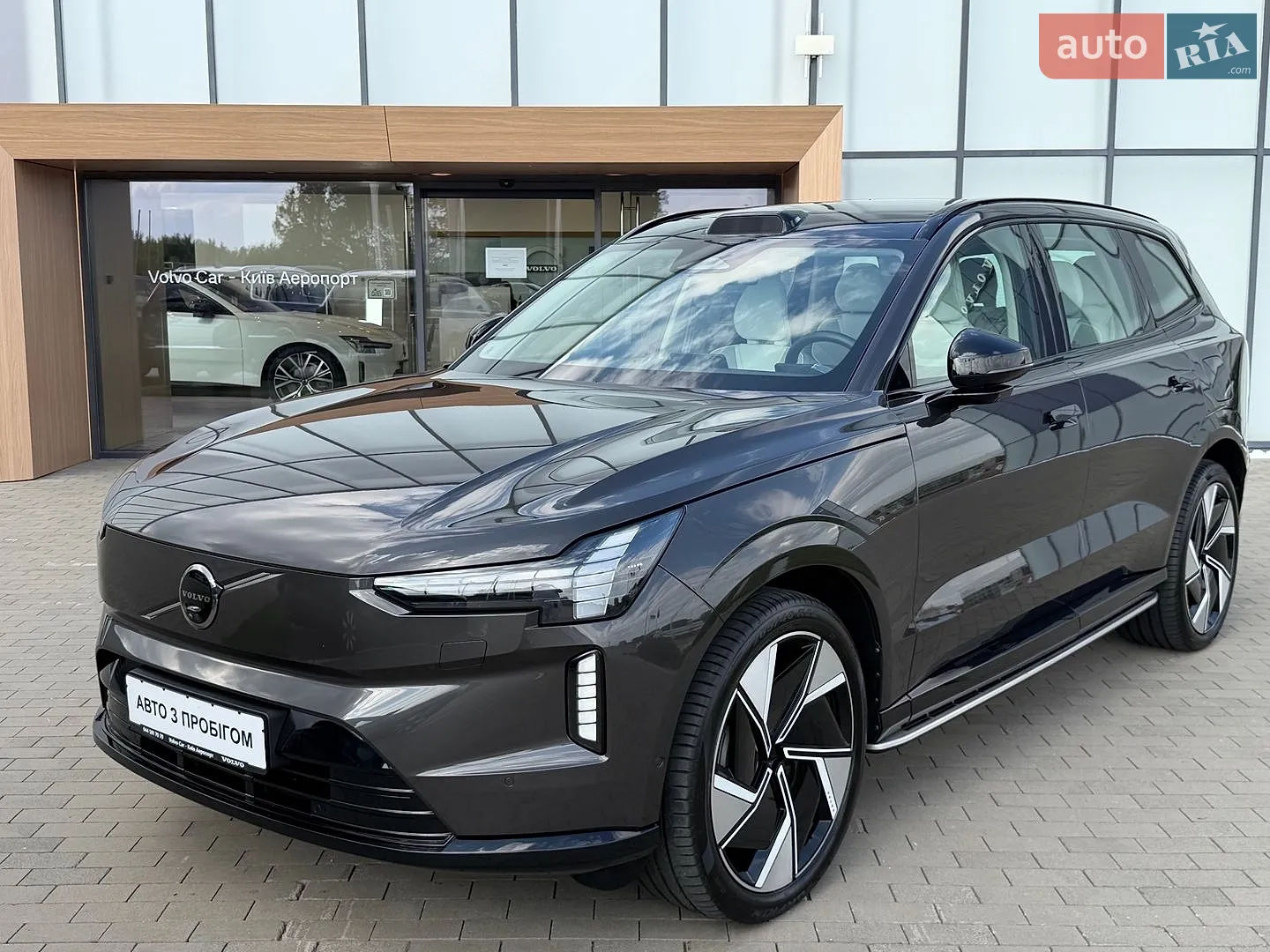 2025 Volvo EX90 - мініатюра 10