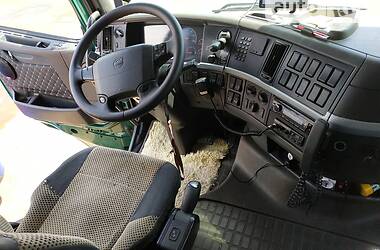 Тягач Volvo F12 2007 в Ровно