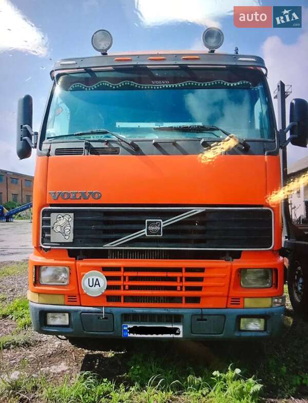 Лесовоз / Сортиментовоз Volvo F12 1993 в Киеве