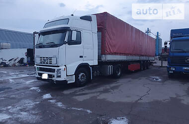 Тентований Volvo FH 12 2003 в Києві