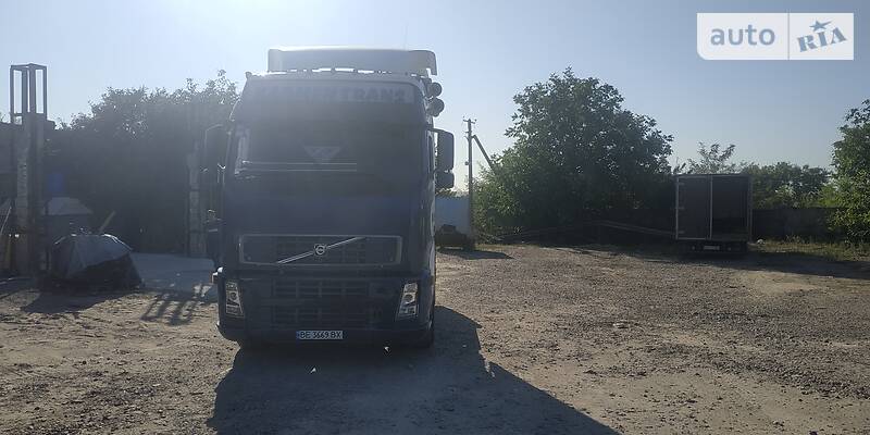 Тягач Volvo FH 12 2003 в Вознесенську