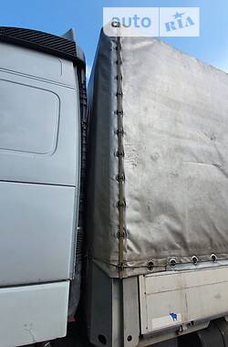 Контейнеровоз Volvo FH 12 2003 в Рубежном