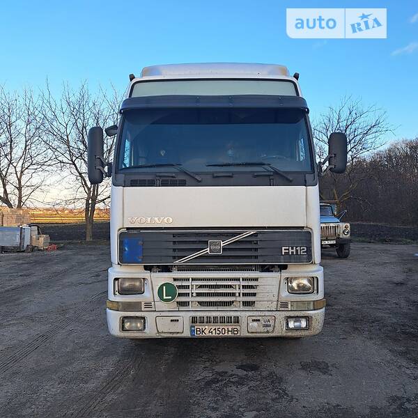 Тягач Volvo FH 12 2001 в Дубні