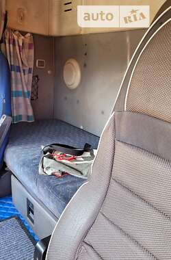 Тягач Volvo FH 12 2004 в 