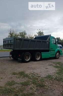 Самоскид Volvo FH 12 2001 в Дніпрі