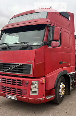 Тягач Volvo FH 12 2004 в Києві