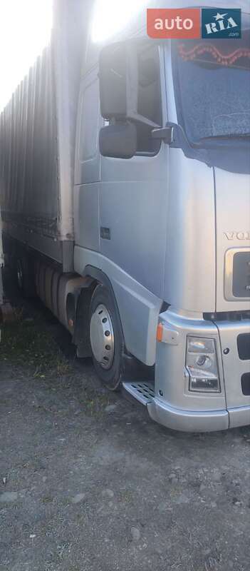 Тентований Volvo FH 12 2002 в Верховині