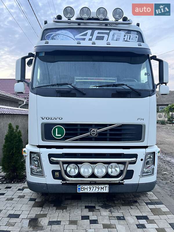 Вантажний фургон Volvo FH 12 2005 в Одесі