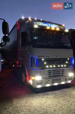 Тягач Volvo FH 12 2001 в Новоселице