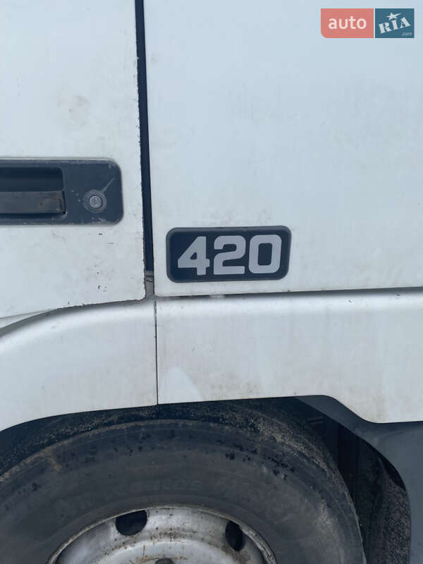 Тягач Volvo FH 12 2001 в Шумске фото 10 Тягач Volvo FH 12 2001 в Шумске