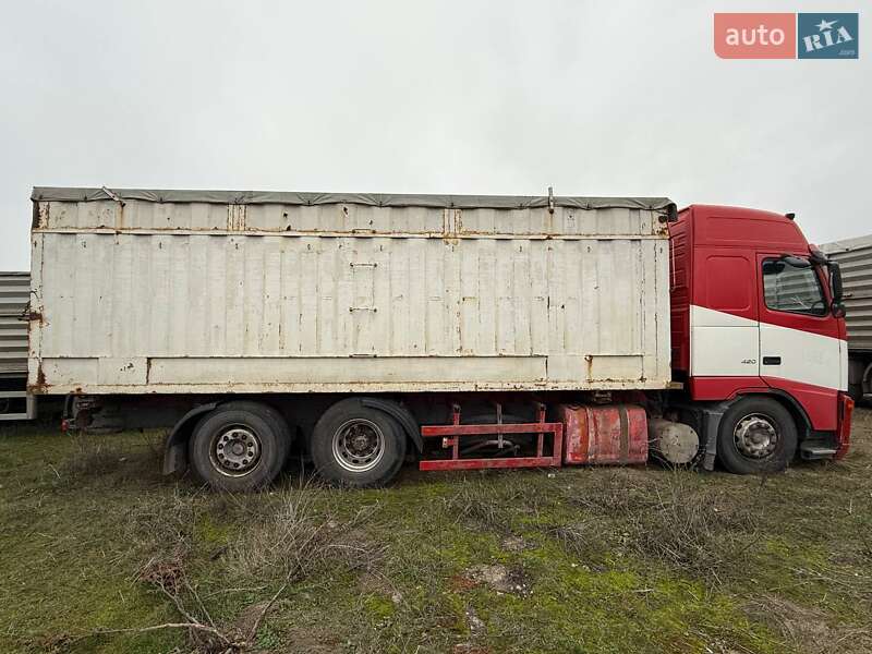 Зерновоз Volvo FH 12 2005 в Днепре