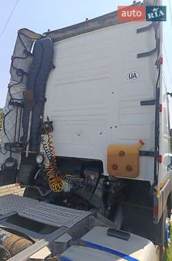 Другие грузовики Volvo FH 12 2001 в 
