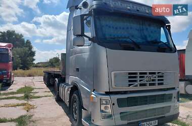 Контейнеровоз Volvo FH 12 2004 в 