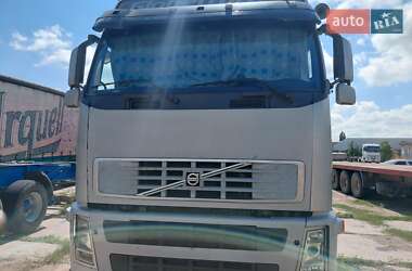 Контейнеровоз Volvo FH 12 2004 в 