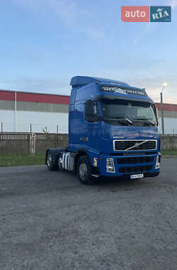Тягач Volvo FH 12 2003 в 