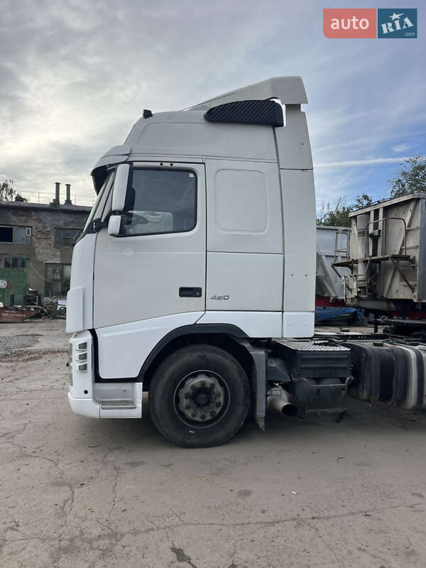 Тягач Volvo FH 12 2002 в Ізмаїлі фото 3 Тягач Volvo FH 12 2002 в Ізмаїлі