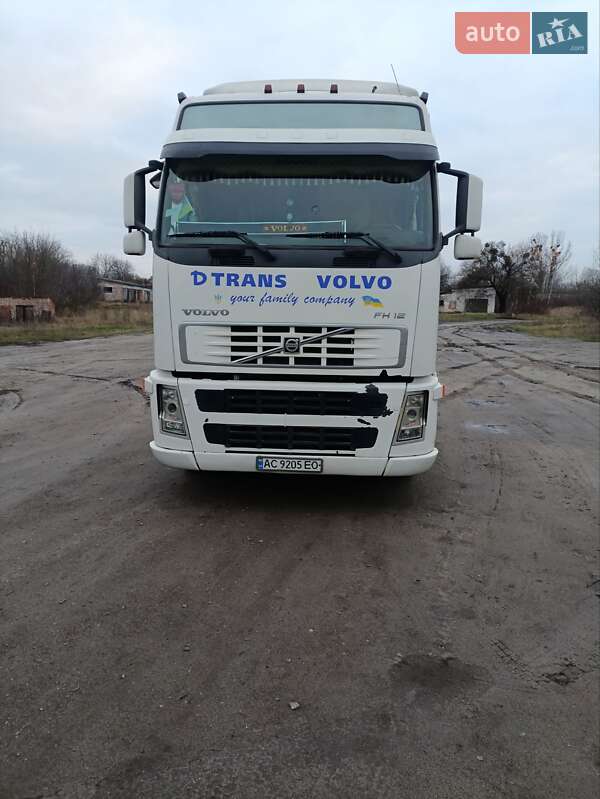 Тягач Volvo FH 12 2004 в Горохове
