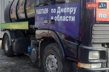 Машина  асенізатор (вакуумна) Volvo FH 12 2001 в Дніпрі