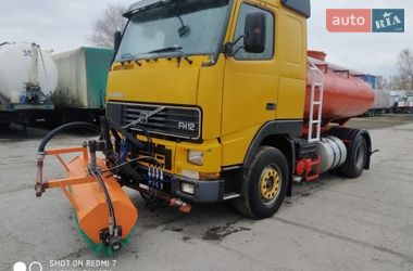 Поливомийна машина Volvo FH 12 2000 в Києві