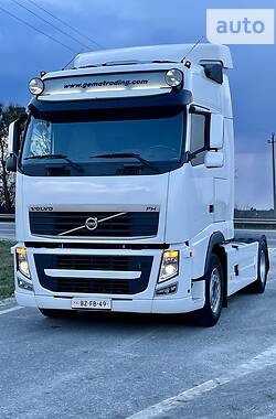 Тягач Volvo FH 13 2011 в 