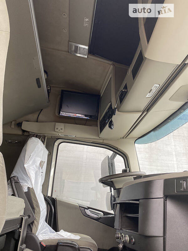 Тягач Volvo FH 13 2013 в Хусті