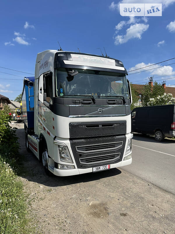 Тягач Volvo FH 13 2013 в Хусті