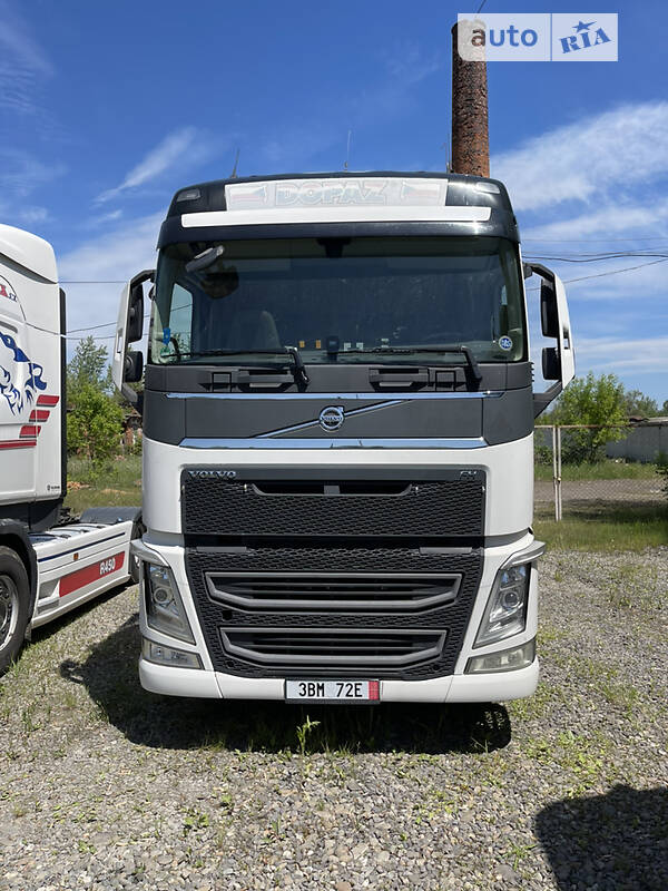 Тягач Volvo FH 13 2013 в Хусті
