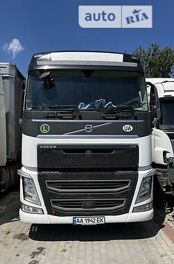 Тягач Volvo FH 13 2015 в Києві