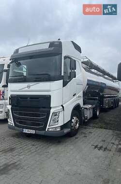 Тягач Volvo FH 13 2016 в Чернівцях