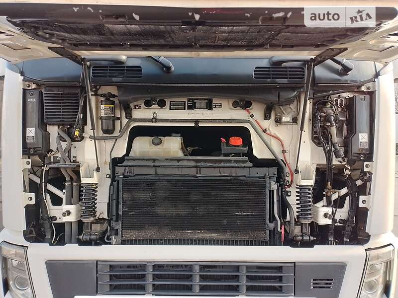 Тягач Volvo FH 13 2010 в Киеве фото 7 Тягач Volvo FH 13 2010 в Киеве