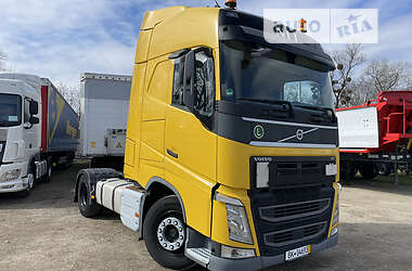 Тягач Volvo FH 13 2015 в Черновцах