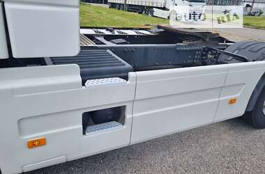 Тягач Volvo FH 13 2010 в 