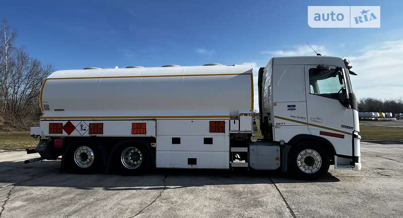 Бензовоз Volvo FH 13 2017 в Львові