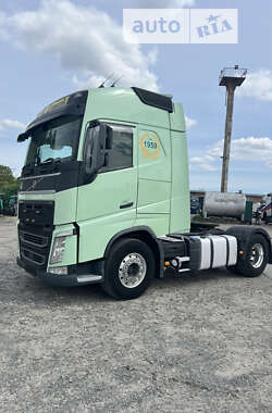 Тягач Volvo FH 13 2015 в Луцке