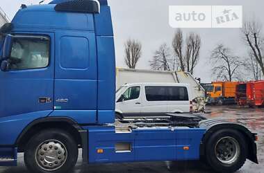 Тентованый Volvo FH 13 2013 в Киеве