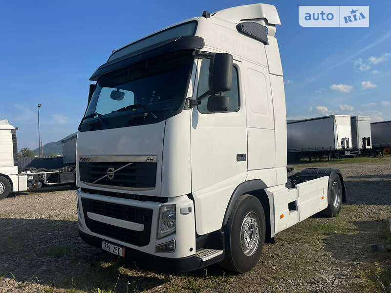 Тягач Volvo FH 13 2011 в Тячеве фото 2 Тягач Volvo FH 13 2011 в Тячеве