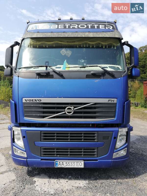 Тягач Volvo FH 13 2011 в Сваляве